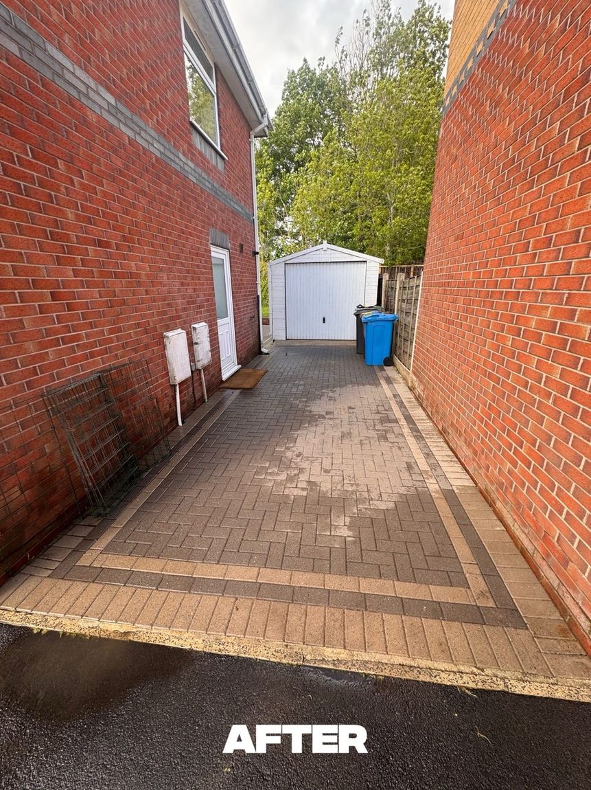 Driveway before and after pressure washing in Oldham